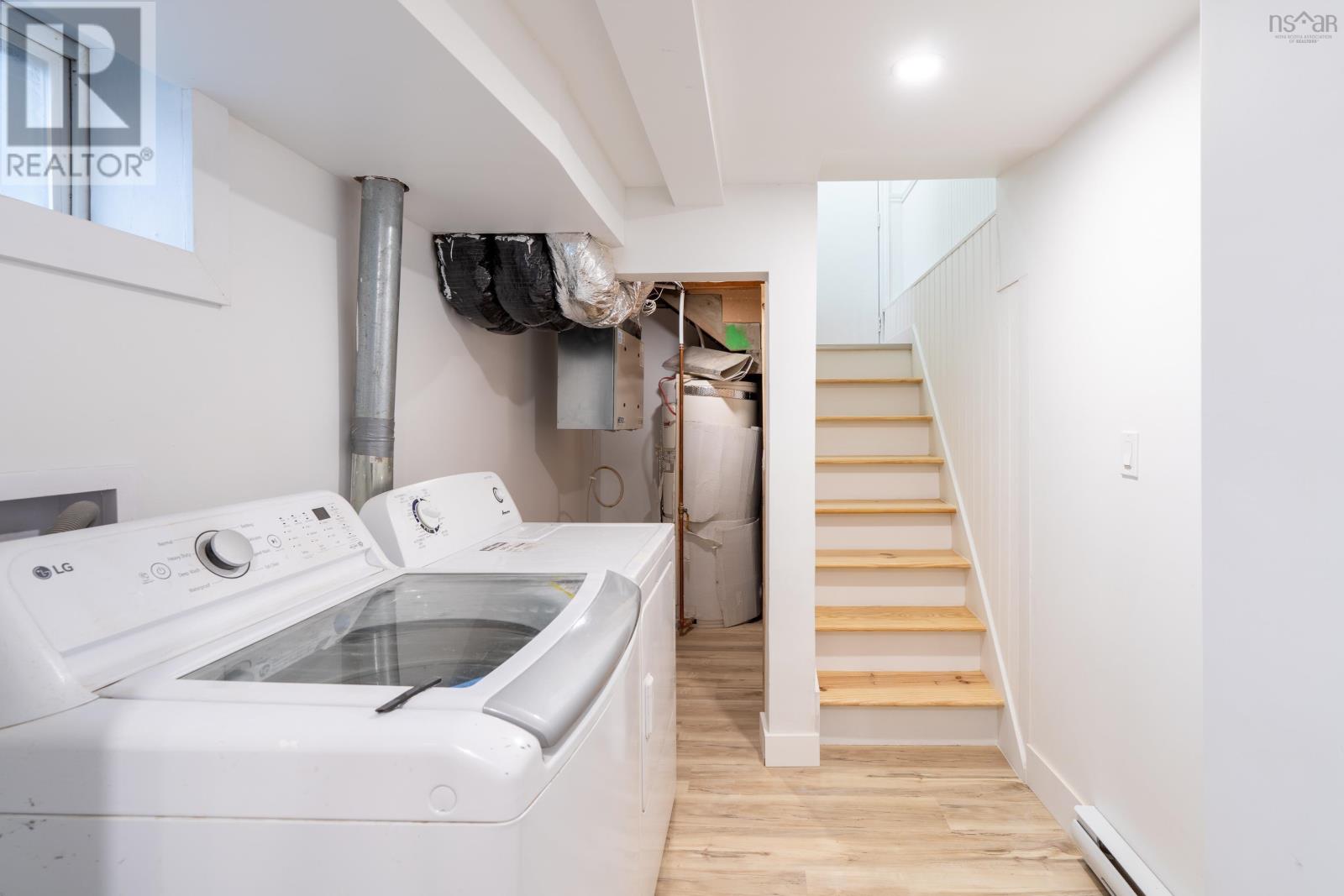 Property 25 of 49 of 5447 Rector Street