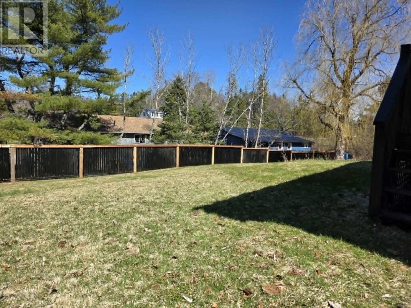 Property 17 of 41 of 156 Greenfield Road