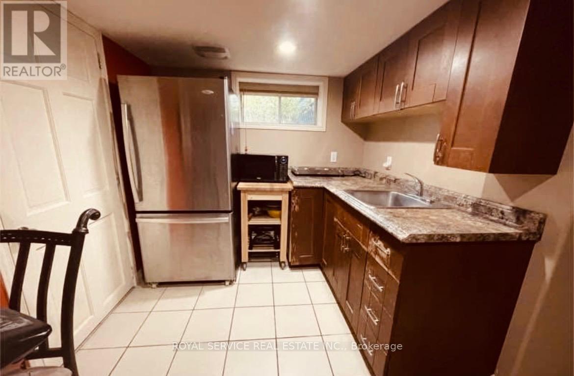 210 SHELBOURNE STREET - 36