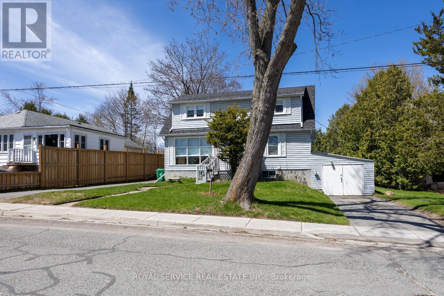 210 SHELBOURNE STREET - 4