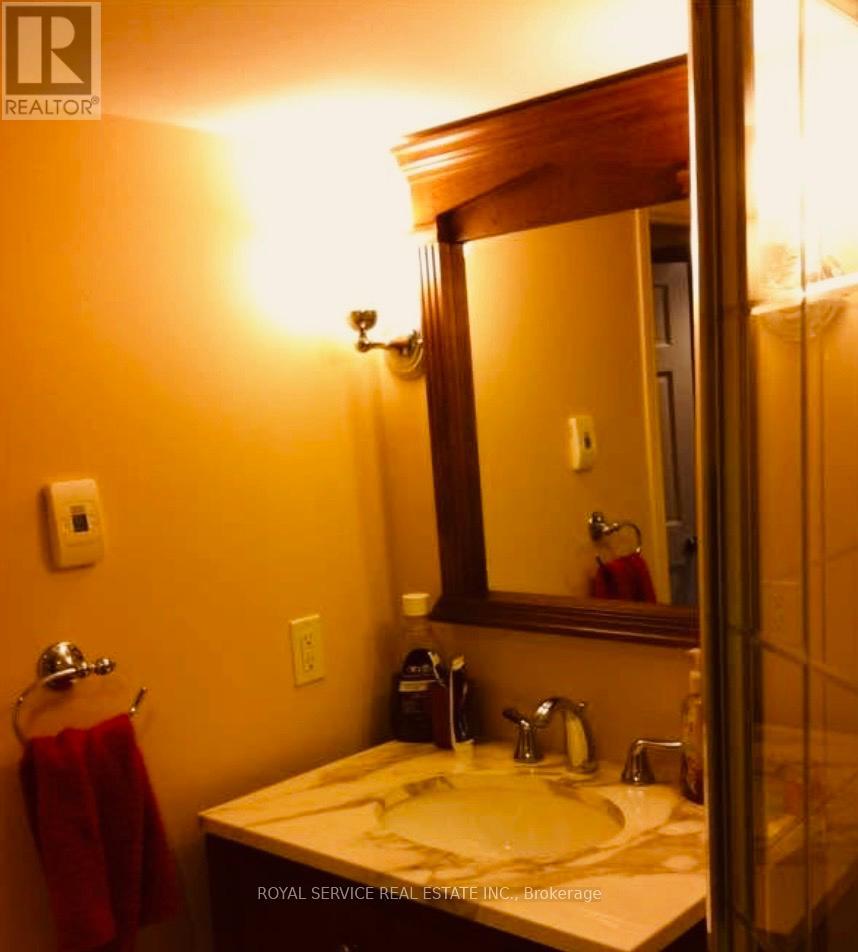 210 SHELBOURNE STREET - 41