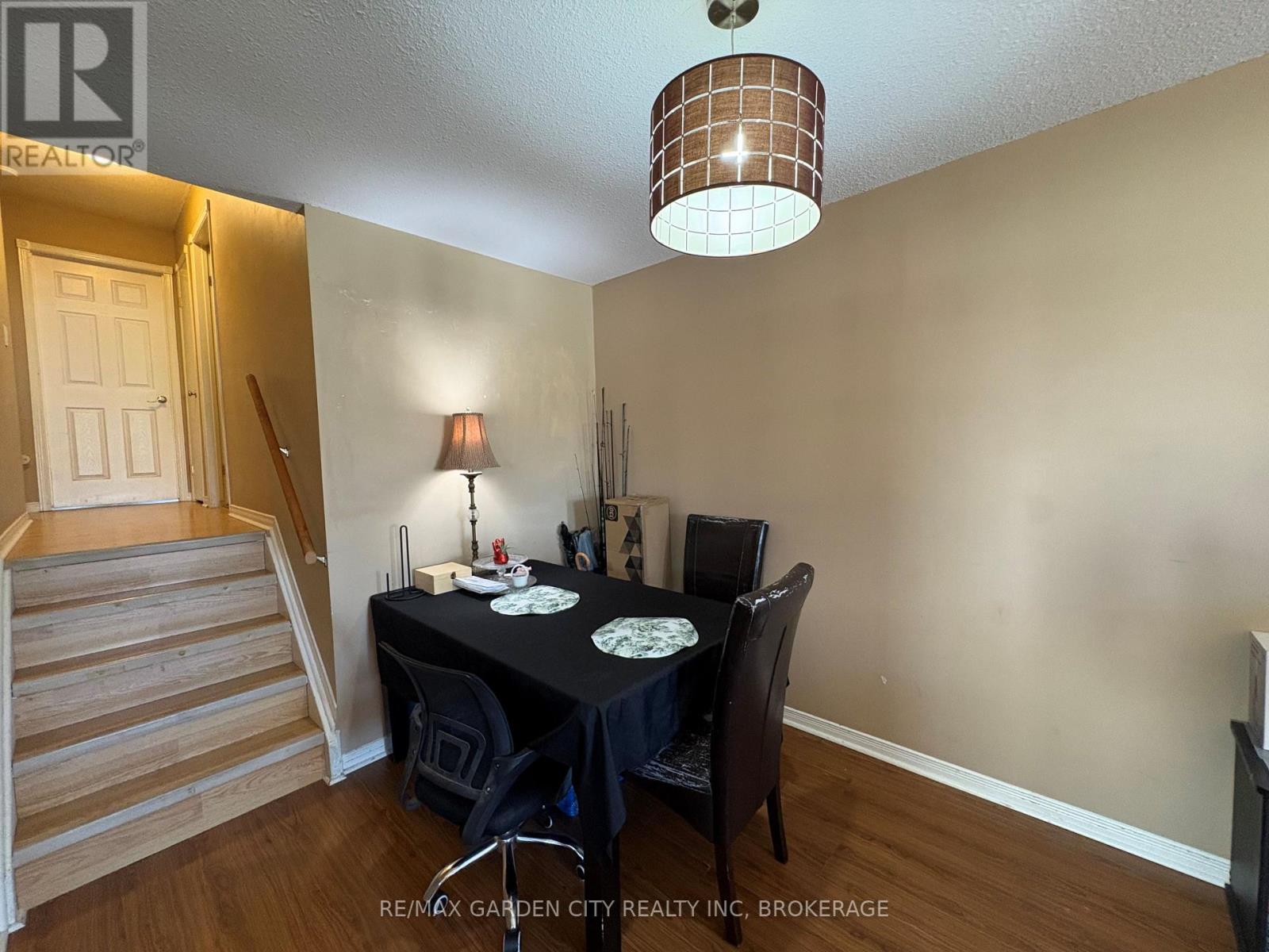 23 POPLAR CRESCENT - 5