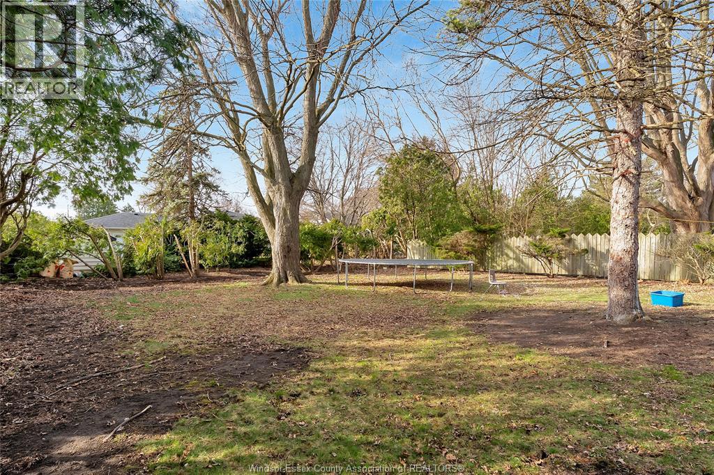 655 ROSELAND DRIVE South — photo 27