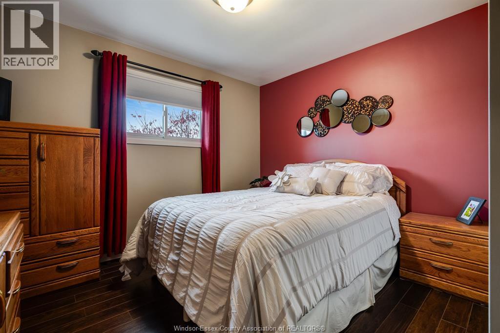 1654 Fairlea CRESCENT - 12