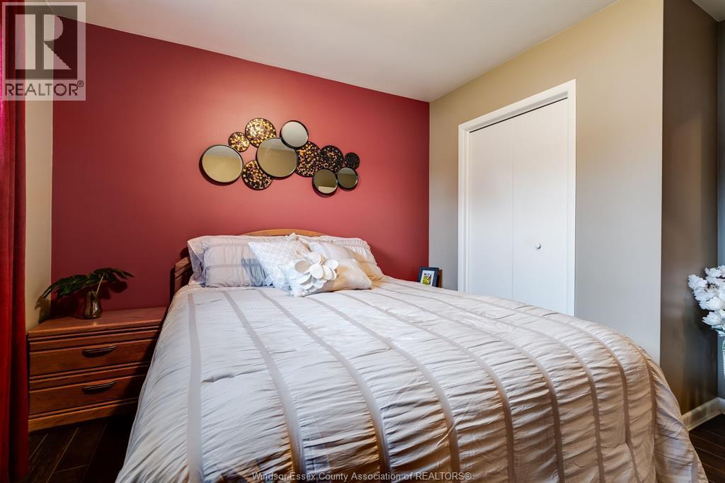 1654 Fairlea CRESCENT - 13