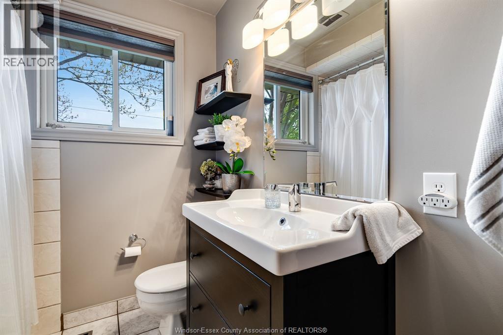 1654 Fairlea CRESCENT - 15