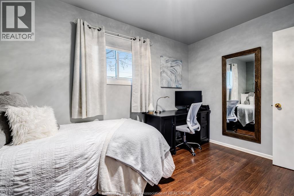 1654 Fairlea CRESCENT - 18