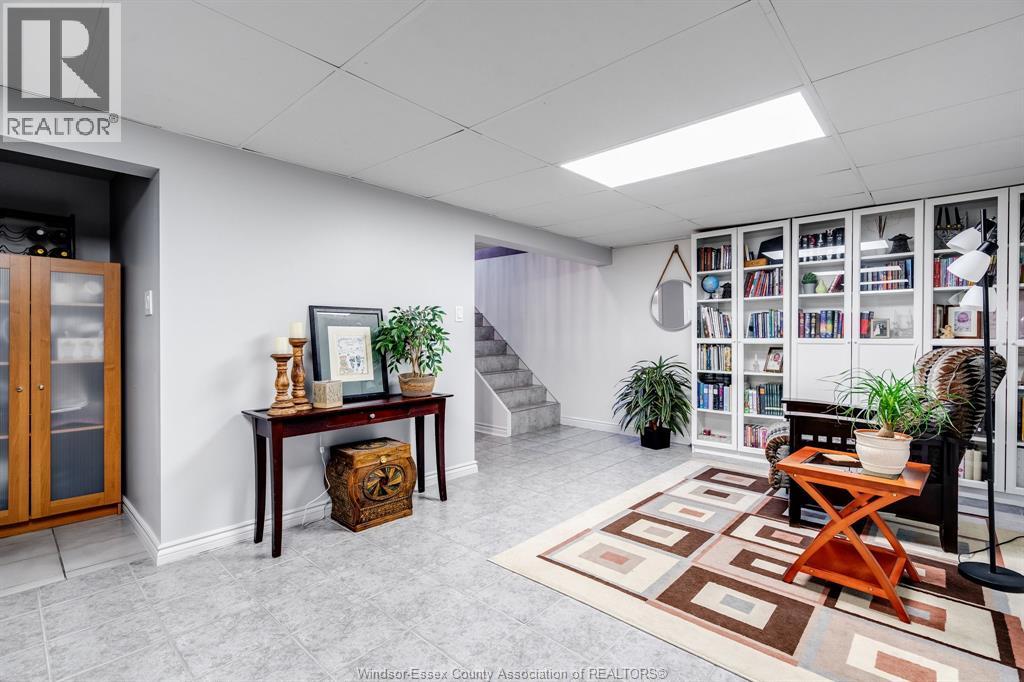1654 Fairlea CRESCENT - 22