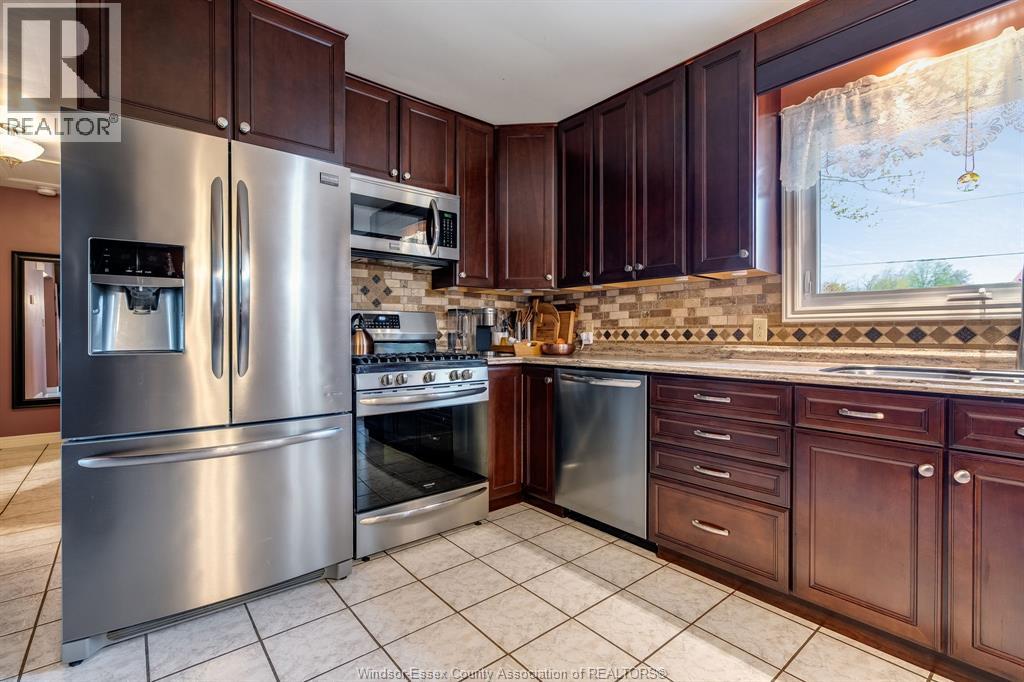 1654 Fairlea CRESCENT - 7