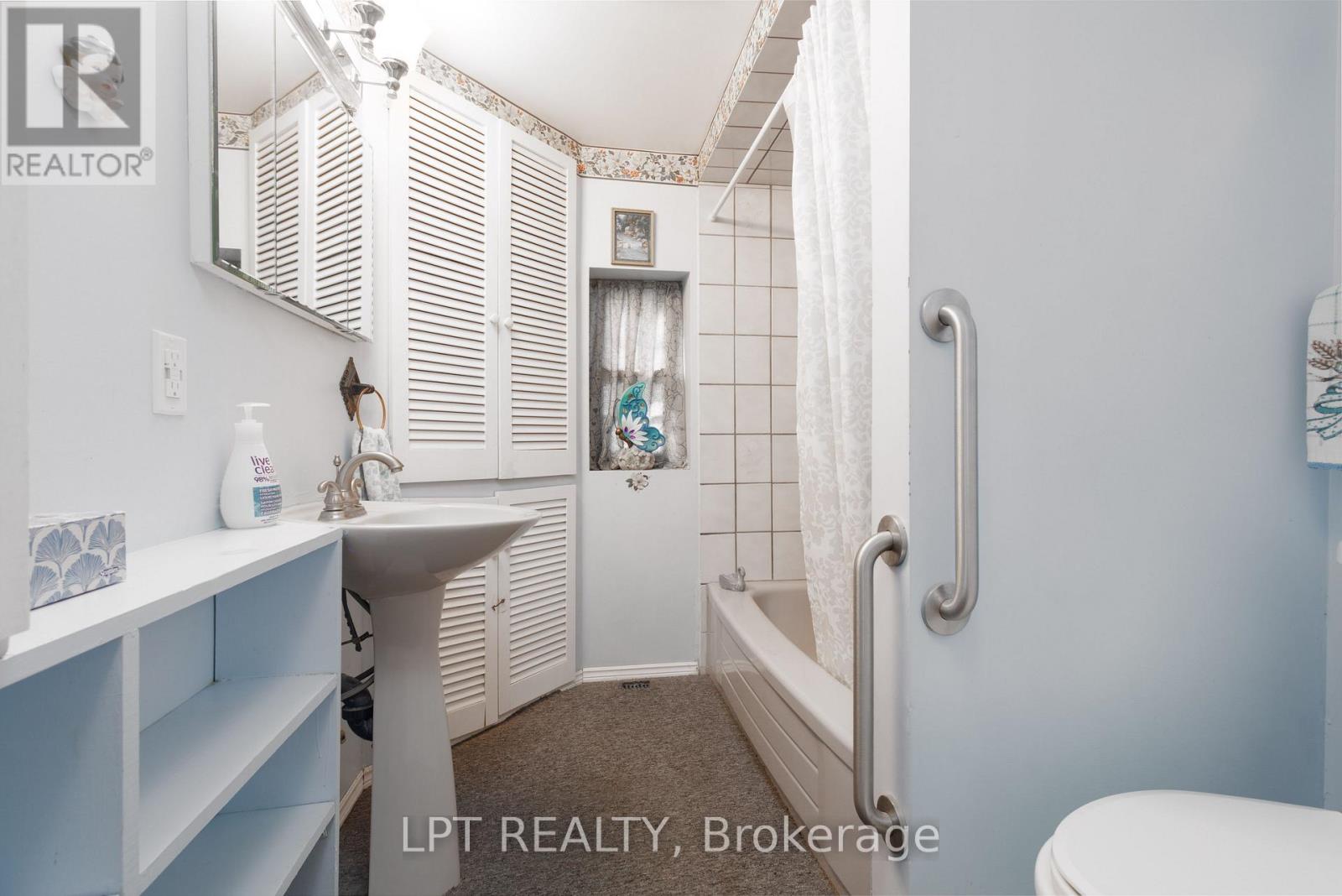 6823 MAIN STREET - 12