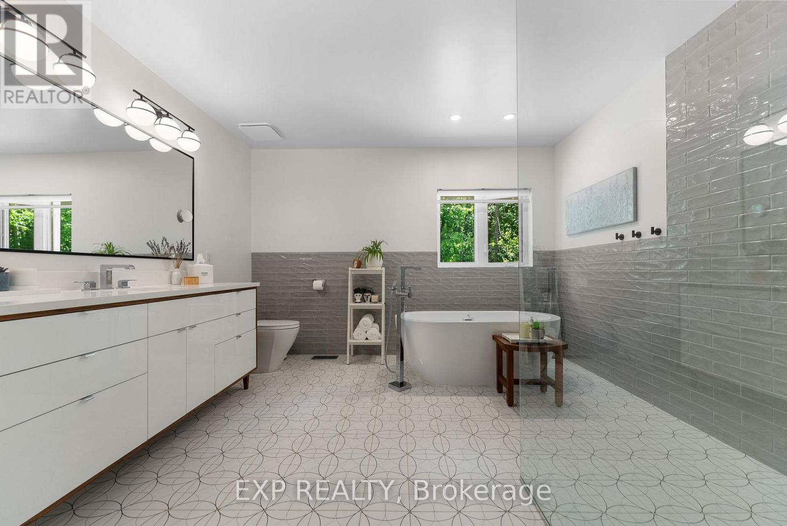 5759 QUEENSCOURT CRESCENT - 30
