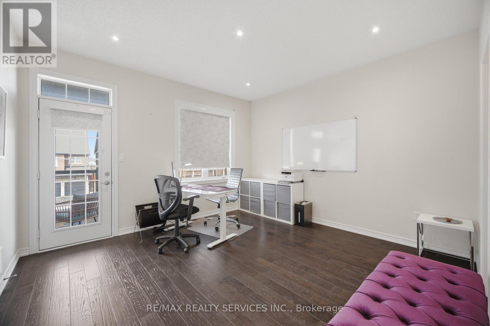 208 BONNIEGLEN FARM BOULEVARD - 38