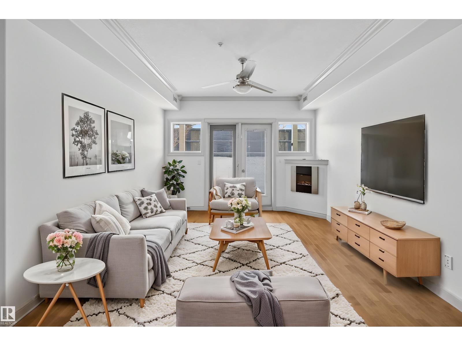 #105 10121 80 AV NW, Edmonton