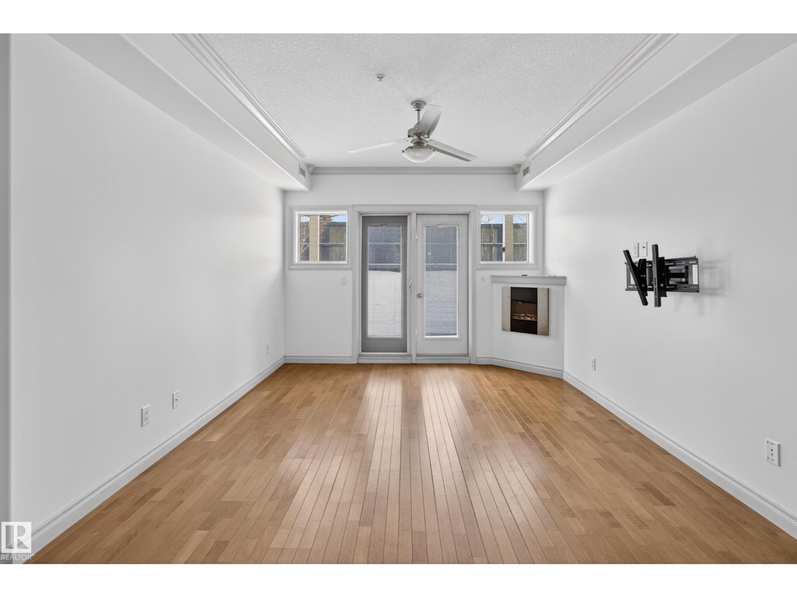 #105 10121 80 AV NW, Edmonton