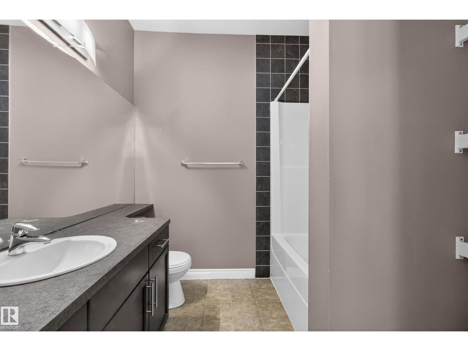 #105 10121 80 AV NW, Edmonton