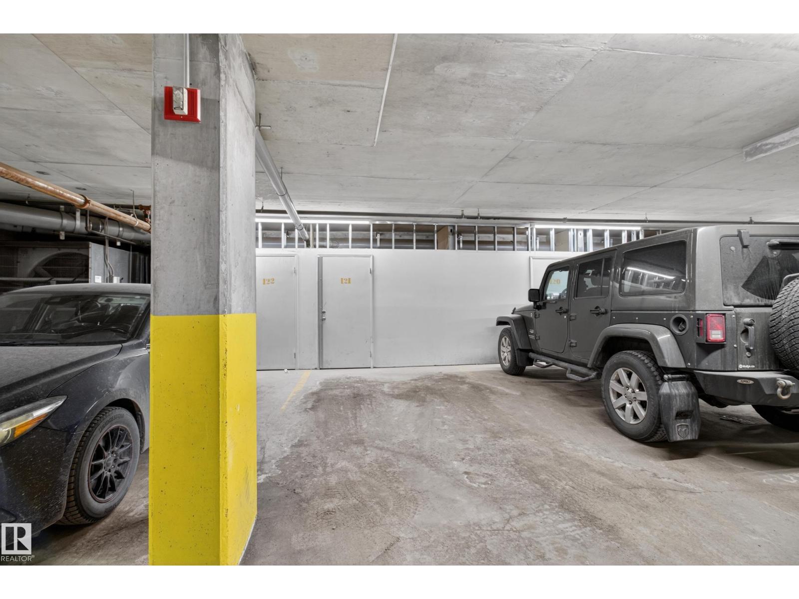 #105 10121 80 AV NW, Edmonton