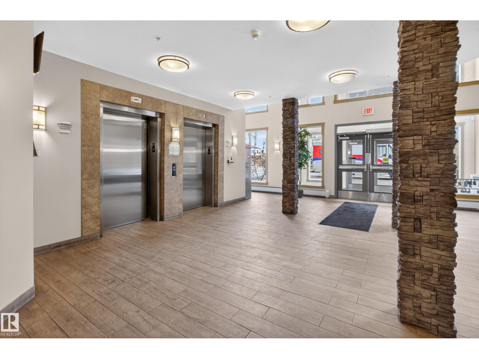 #105 10121 80 AV NW, Edmonton