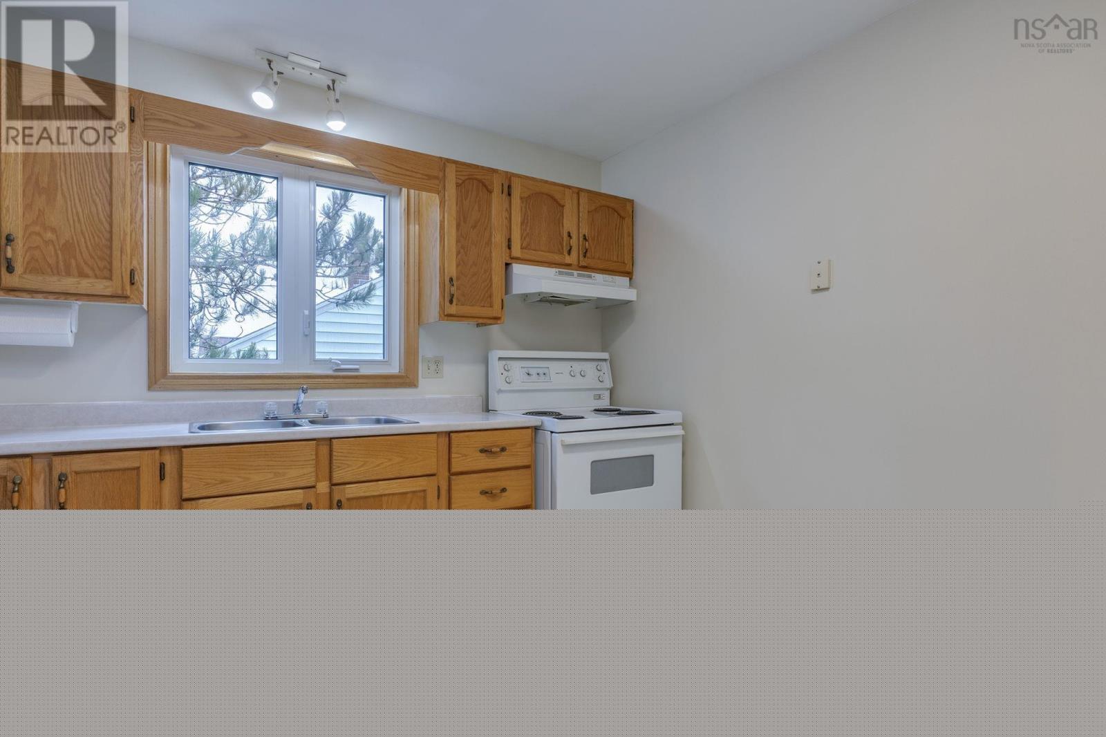 Property 26 of 50 of 24 Joffre Street SE