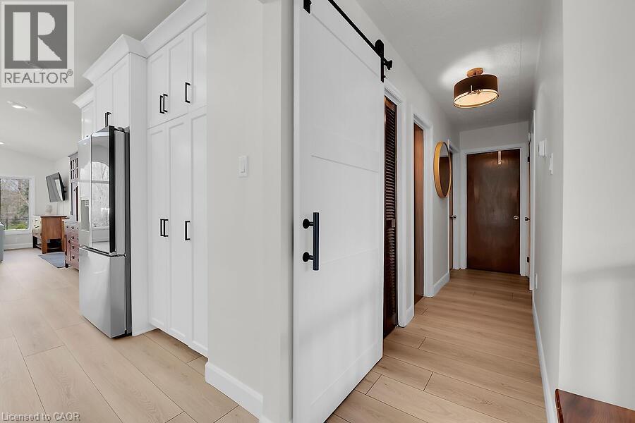 486 WINNIETT Street - 9