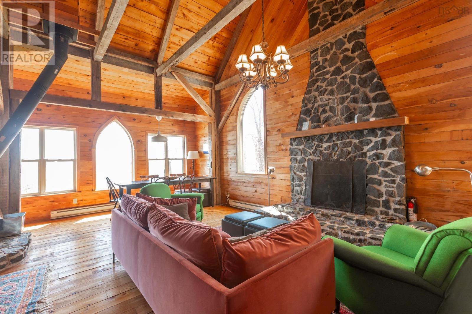 Property 17 of 50 of 9482 Highway 217