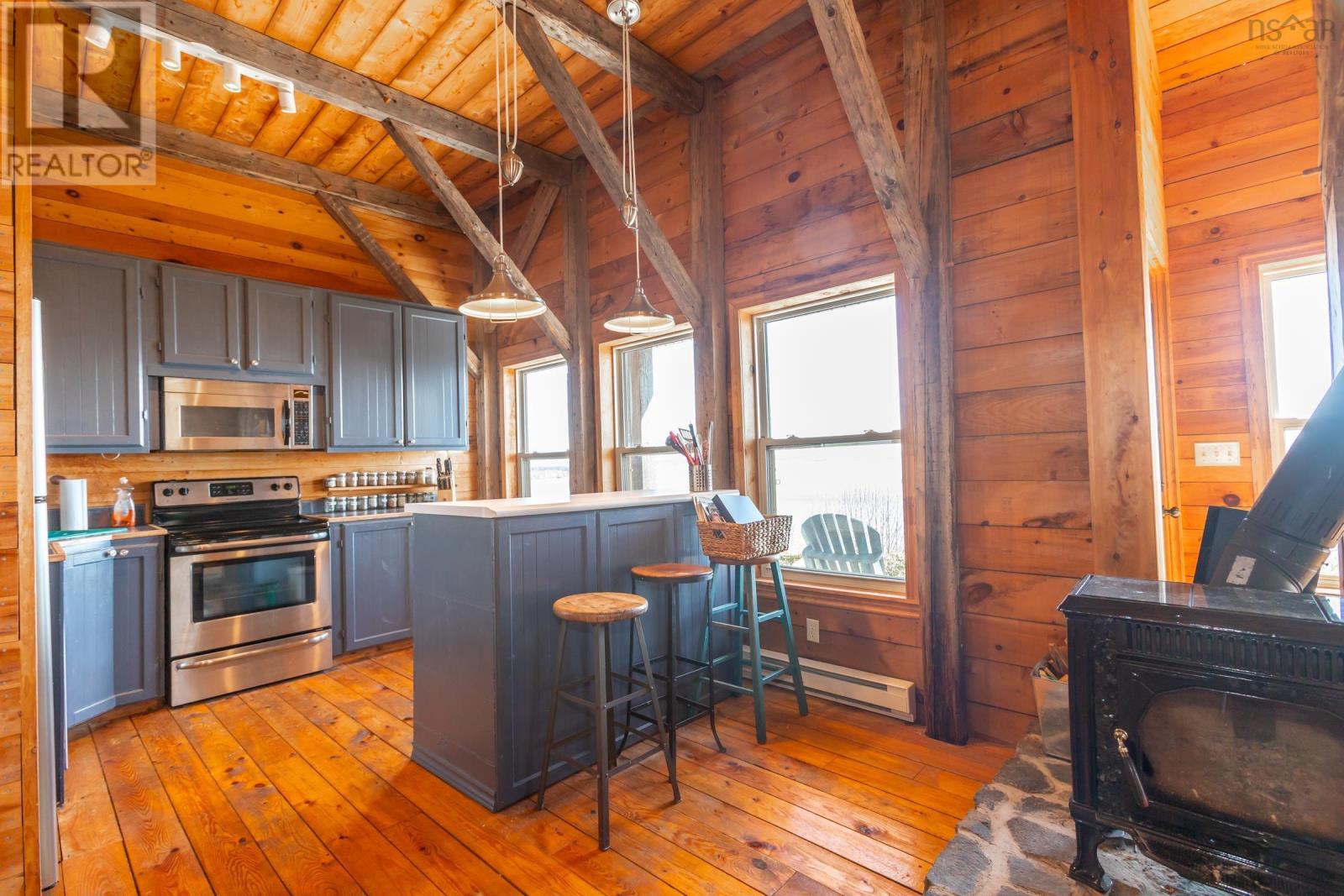 Property 26 of 50 of 9482 Highway 217