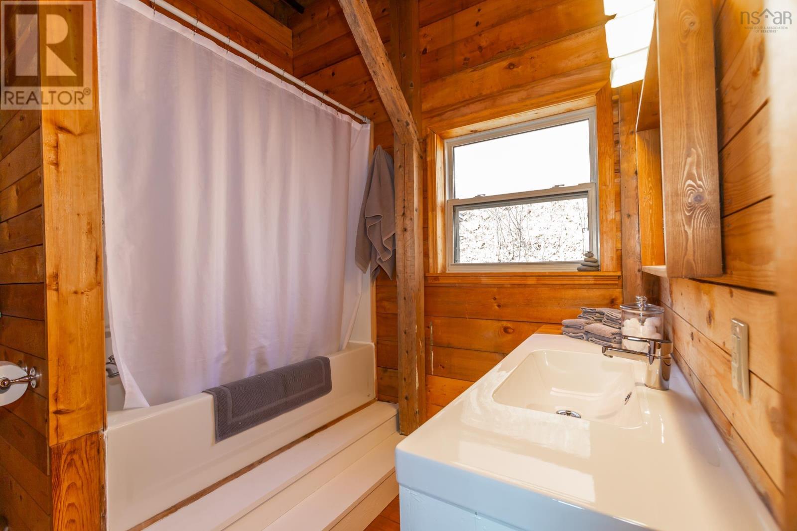 Property 31 of 50 of 9482 Highway 217