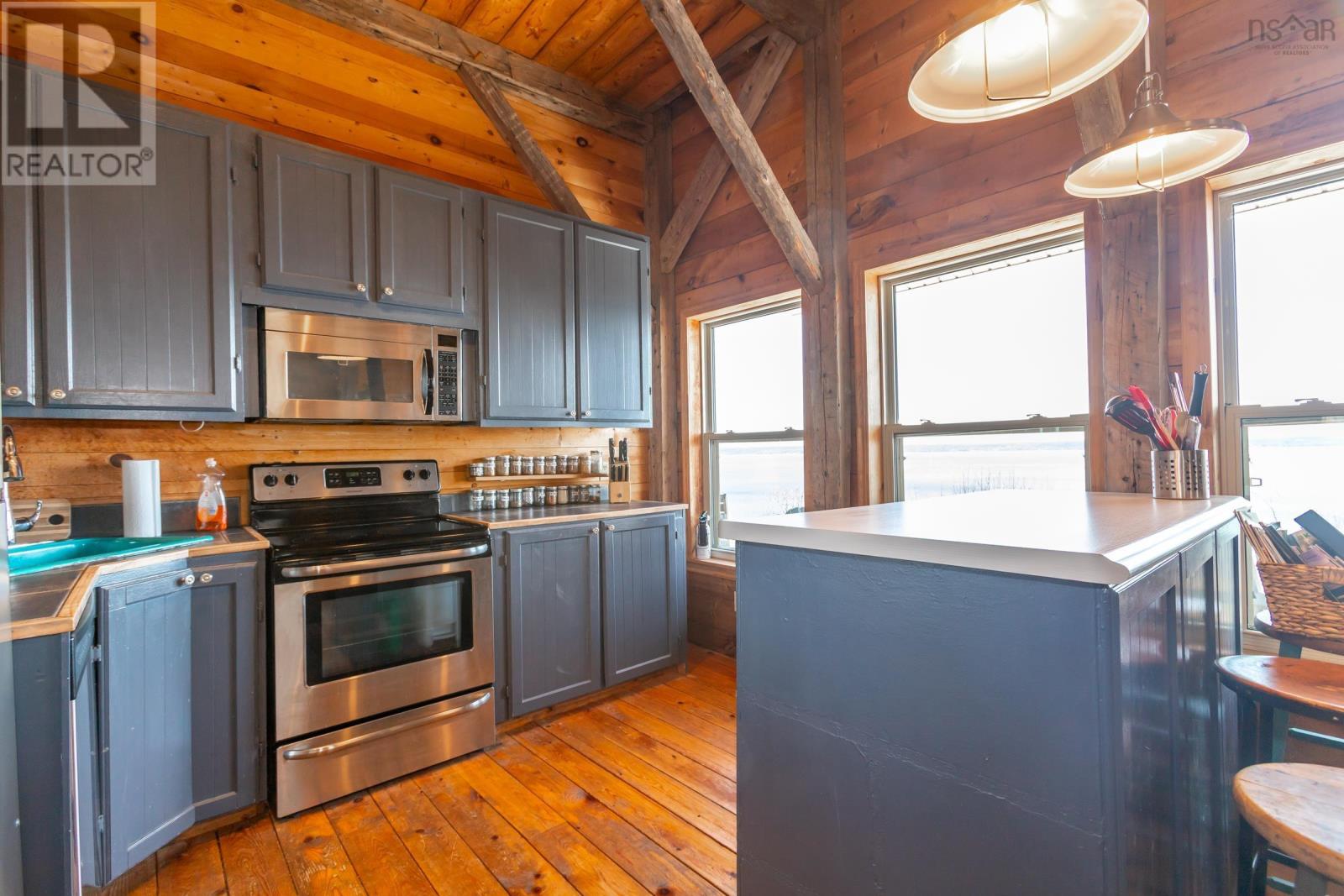 Property 27 of 50 of 9482 Highway 217