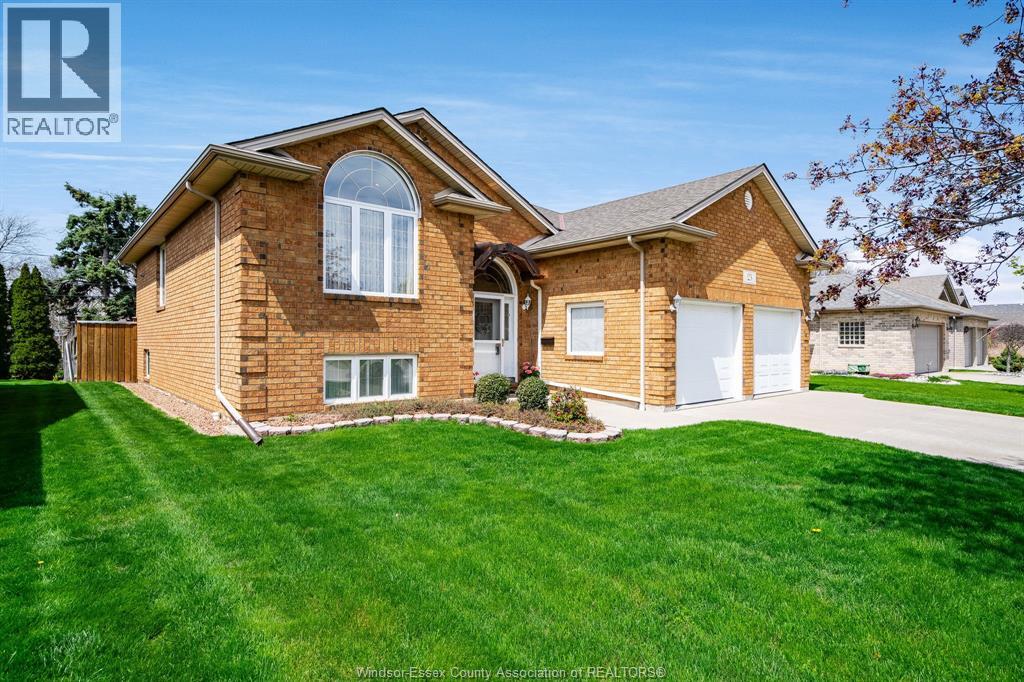25 Regatta DRIVE - 35