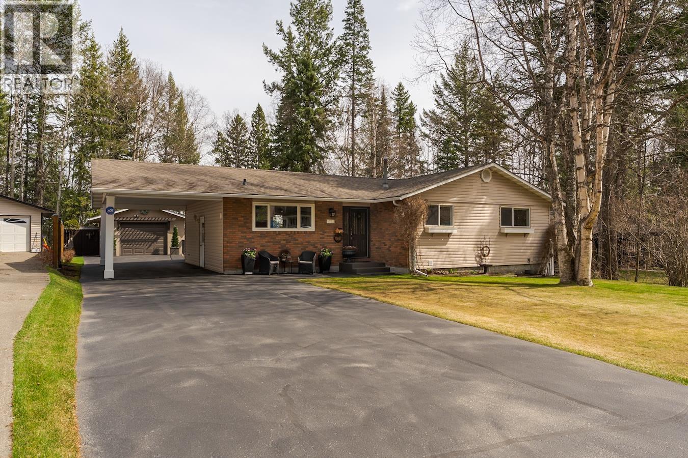 5522 DALHOUSIE DRIVE - 1