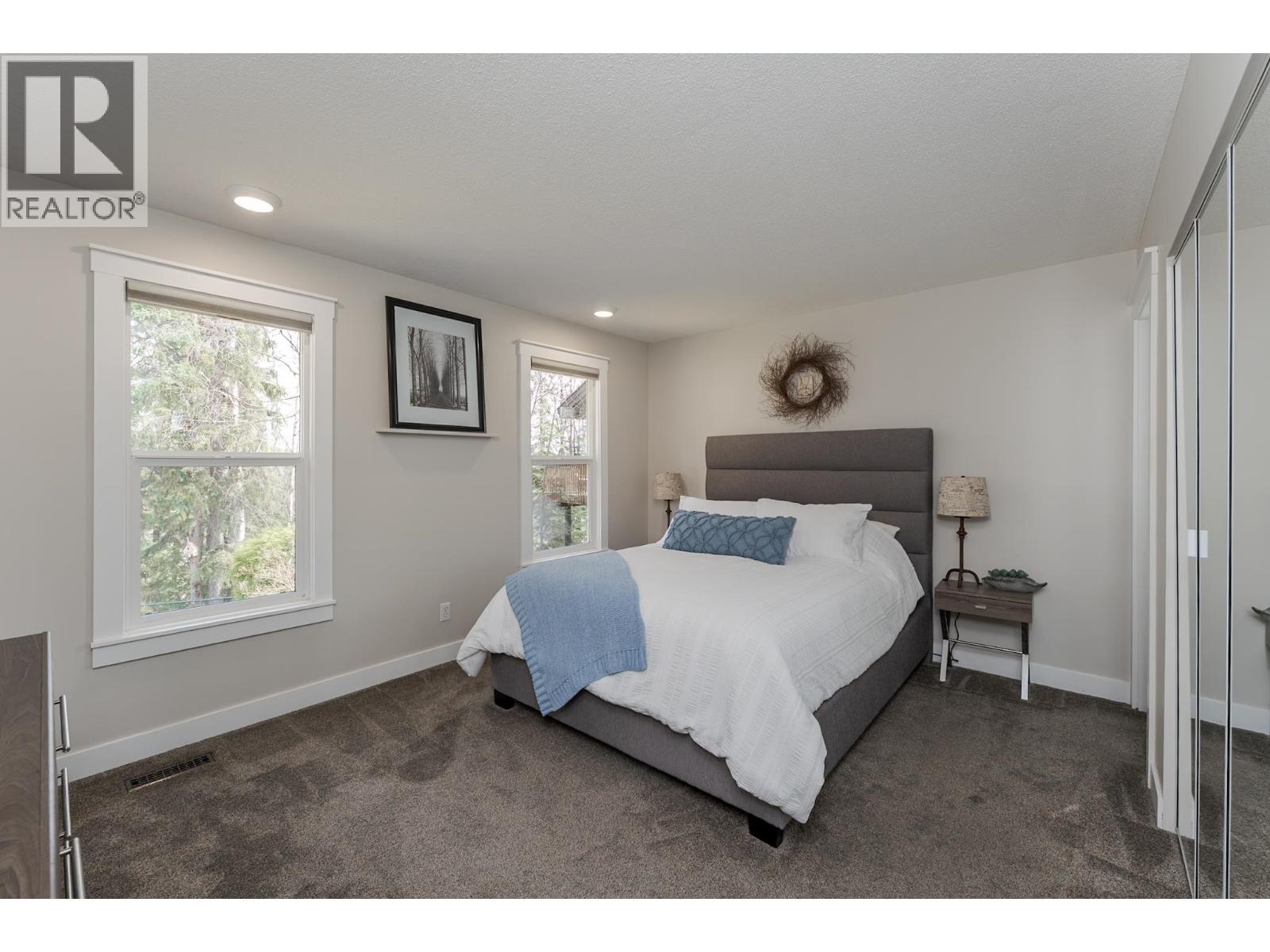 5522 DALHOUSIE DRIVE - 18