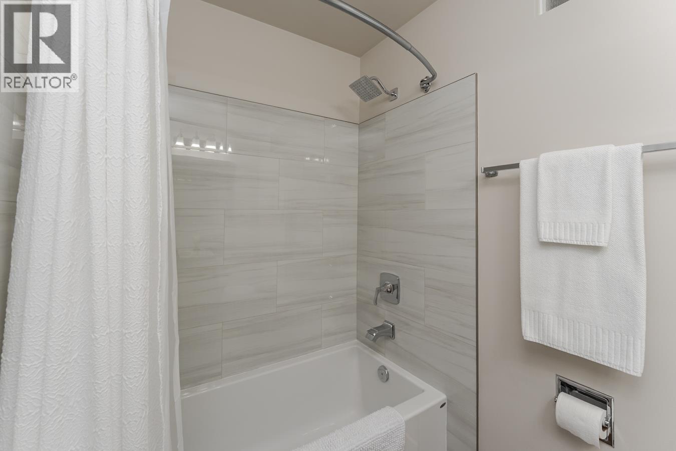 5522 DALHOUSIE DRIVE - 22
