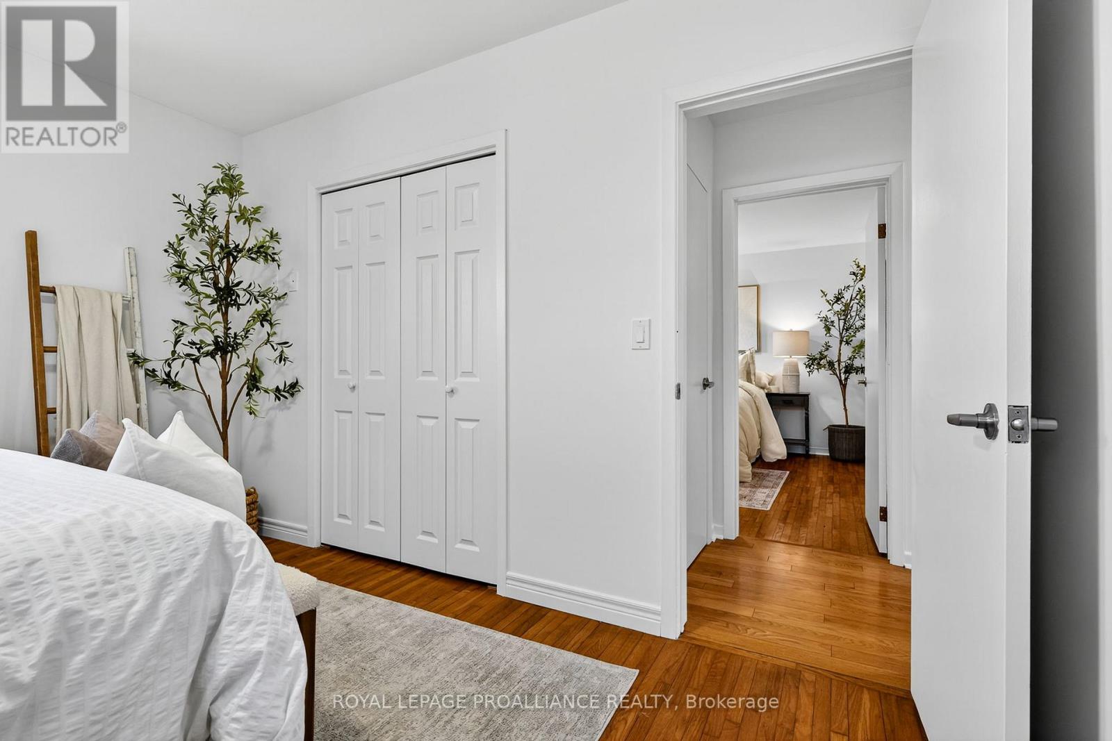 1 MEREDITH AVENUE - 21