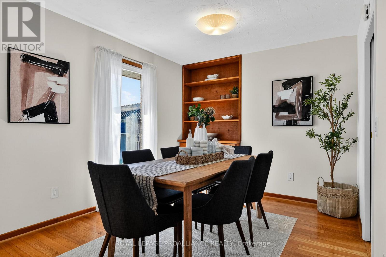 1 MEREDITH AVENUE - 9
