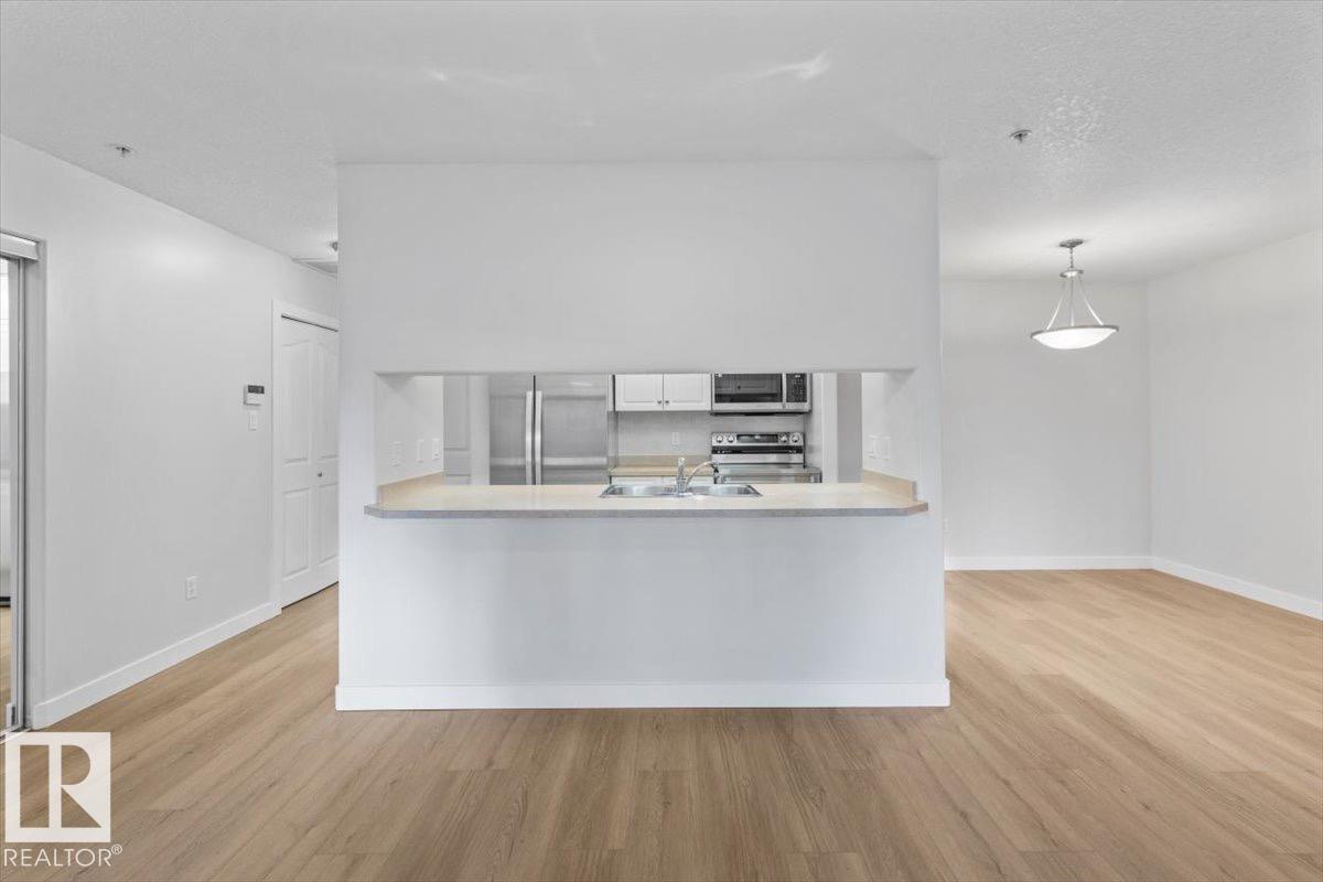 #111 78A MCKENNEY AV, St. Albert