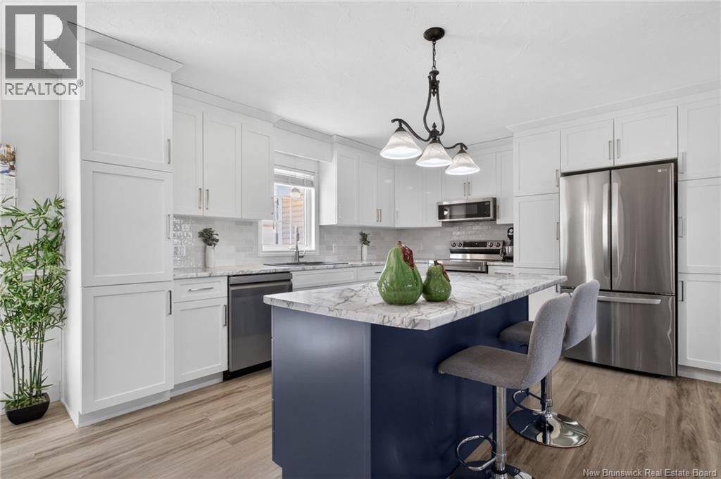 117 De L'Eglise Avenue - 3
