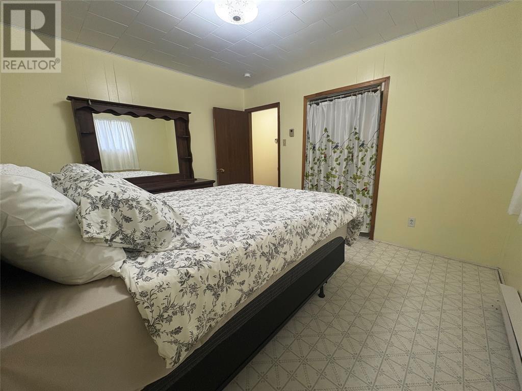 23A Foster-Ward Road - 32