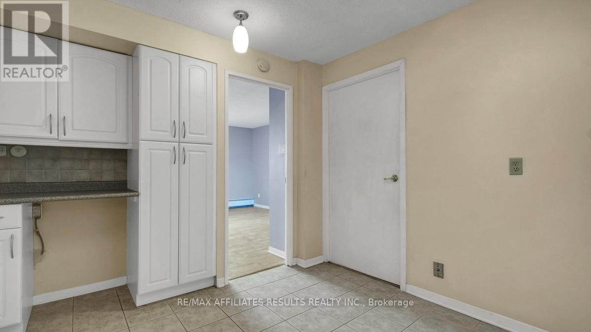 #2110 415 GREENVIEW AVENUE - 20