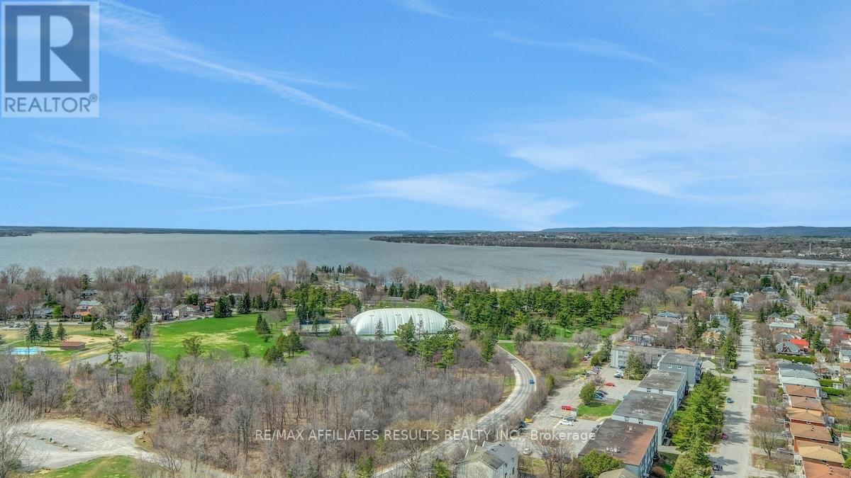 #2110 415 GREENVIEW AVENUE - 31