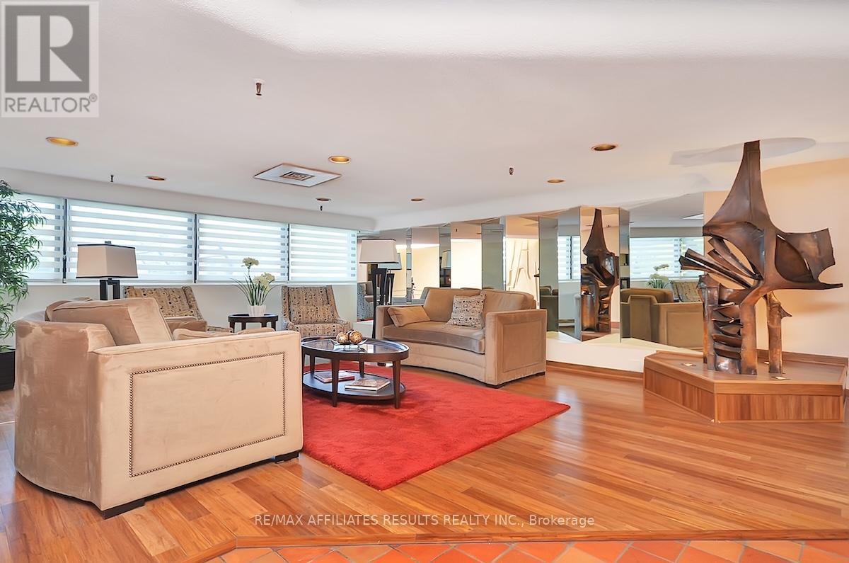 #2110 415 GREENVIEW AVENUE - 37