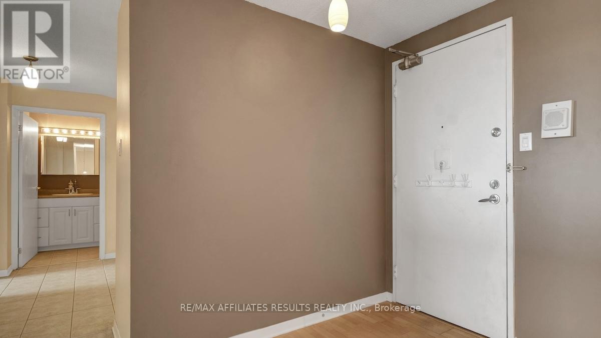 #2110 415 GREENVIEW AVENUE - 4