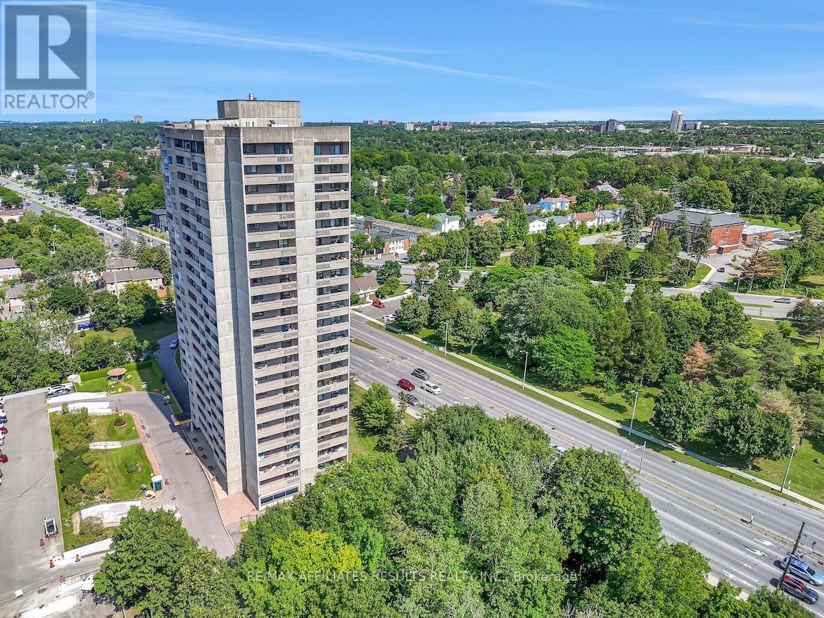 #2110 415 GREENVIEW AVENUE - 41