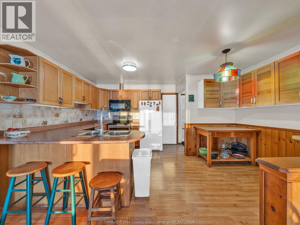 1166 FRONT ROAD South - 17