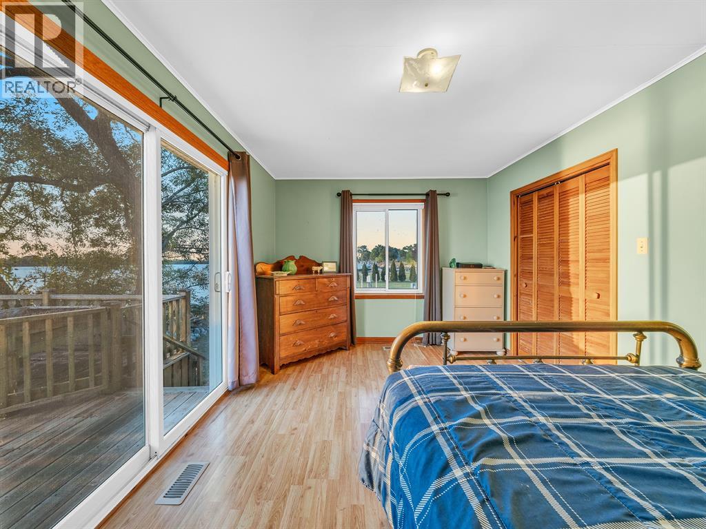 1166 FRONT ROAD South - 25