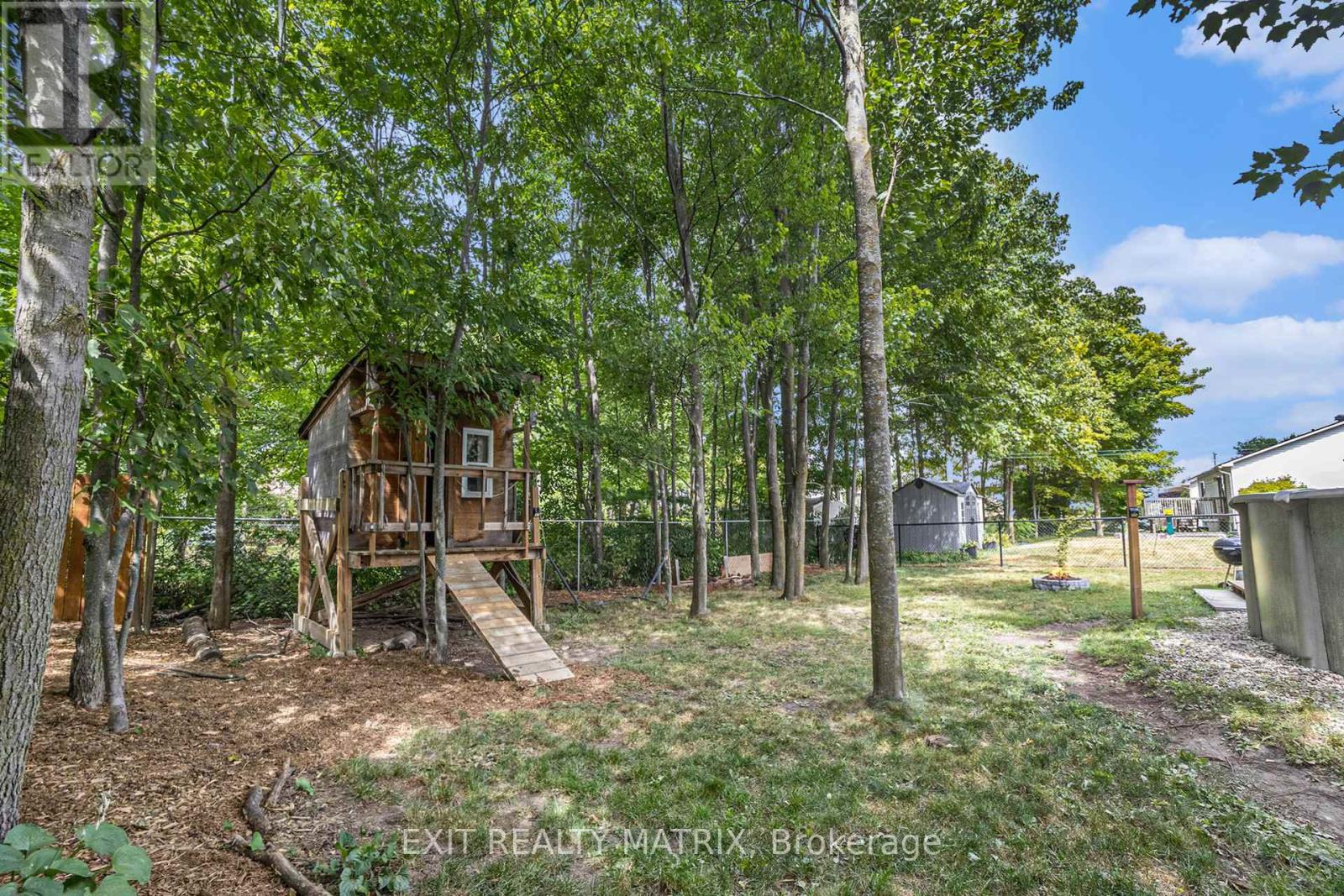 563 LOUCKS DRIVE - 28