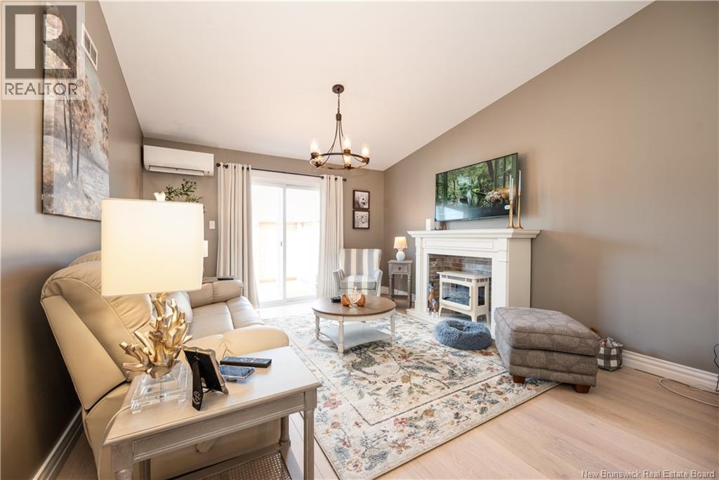 56 Golden Street - 15
