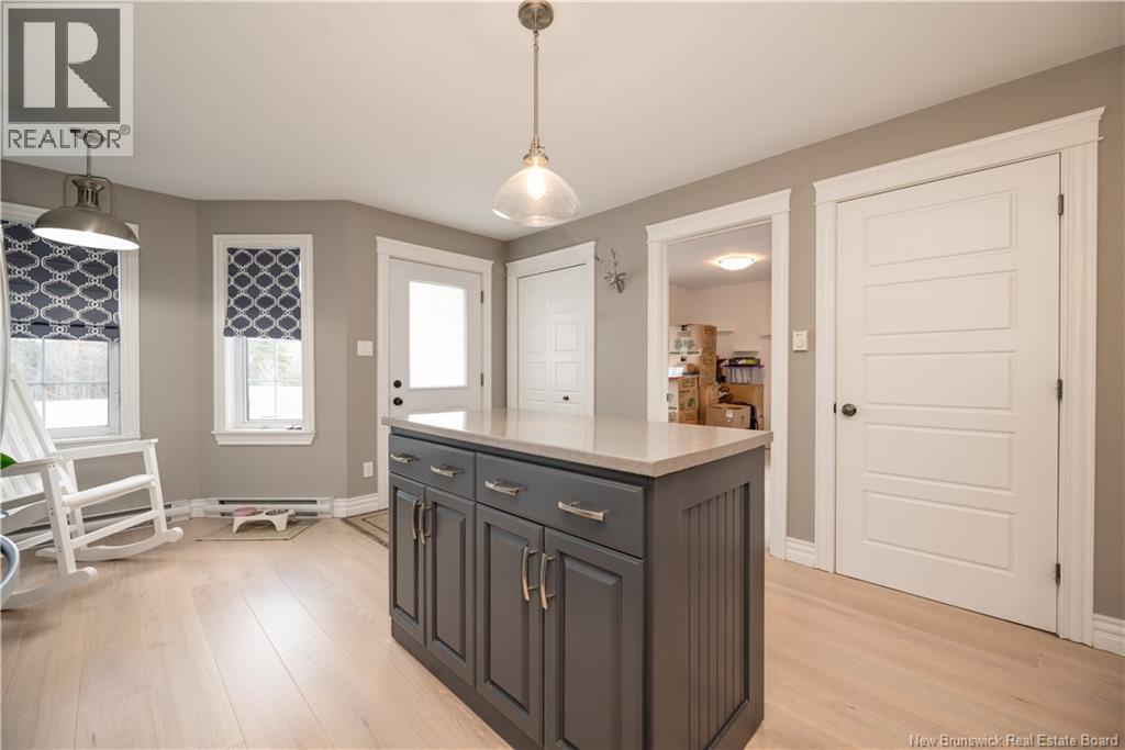 56 Golden Street - 6