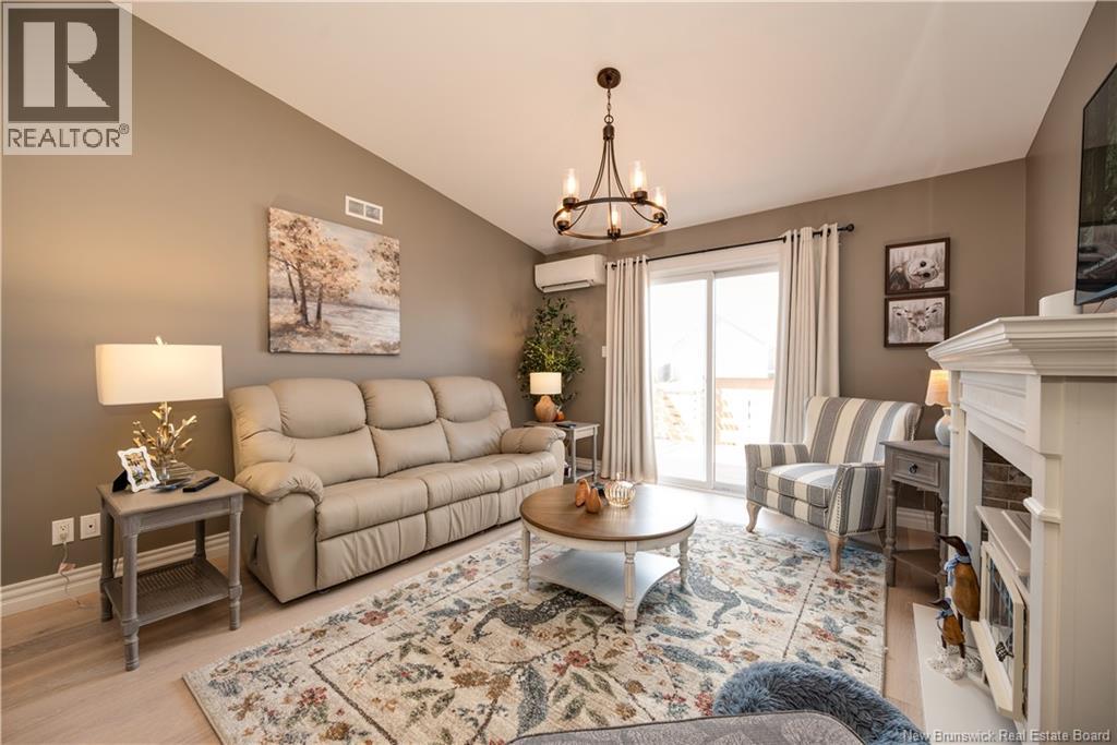 56 Golden Street - 17