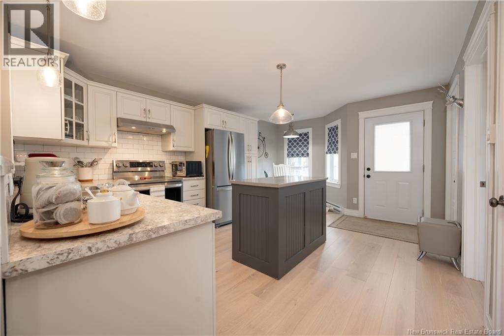 56 Golden Street - 12