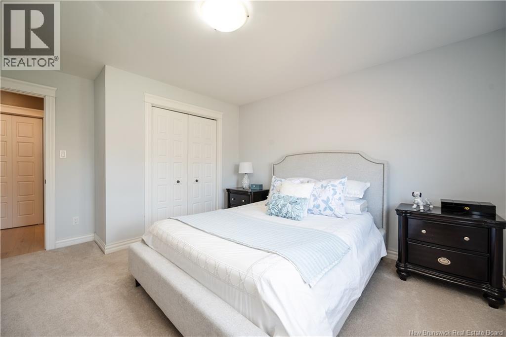 56 Golden Street - 24