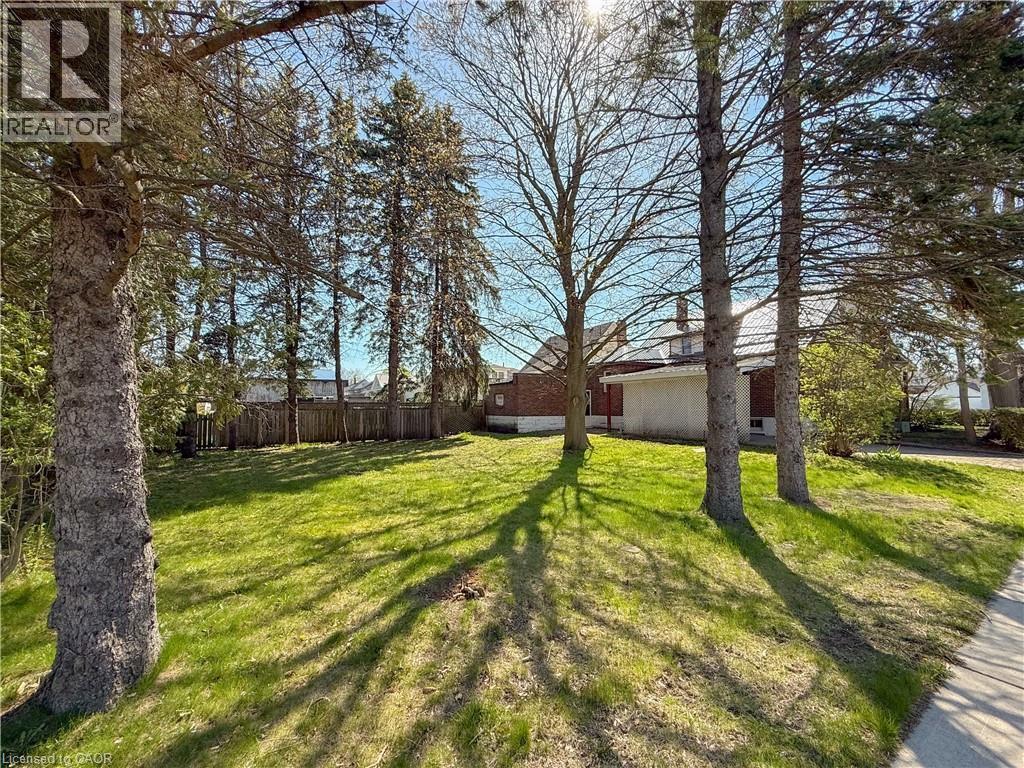 41 CHURCH Street E, Delhi, Ontario, N4B1T5 — Photo 36